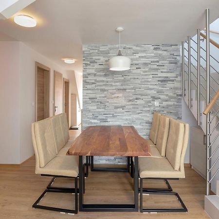 Vila Vita Apartments 克拉尼斯卡戈拉 外观 照片