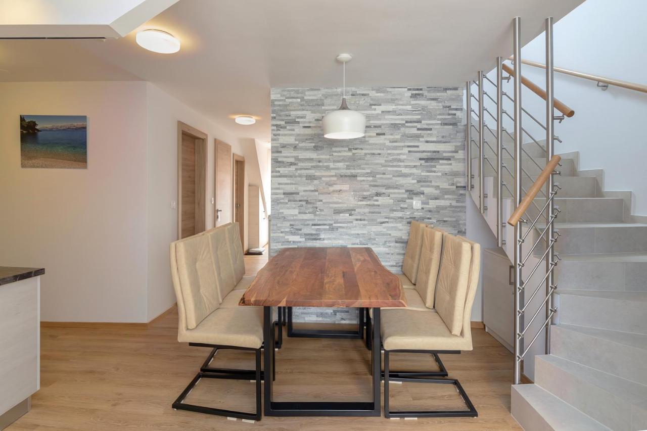 Vila Vita Apartments 克拉尼斯卡戈拉 外观 照片