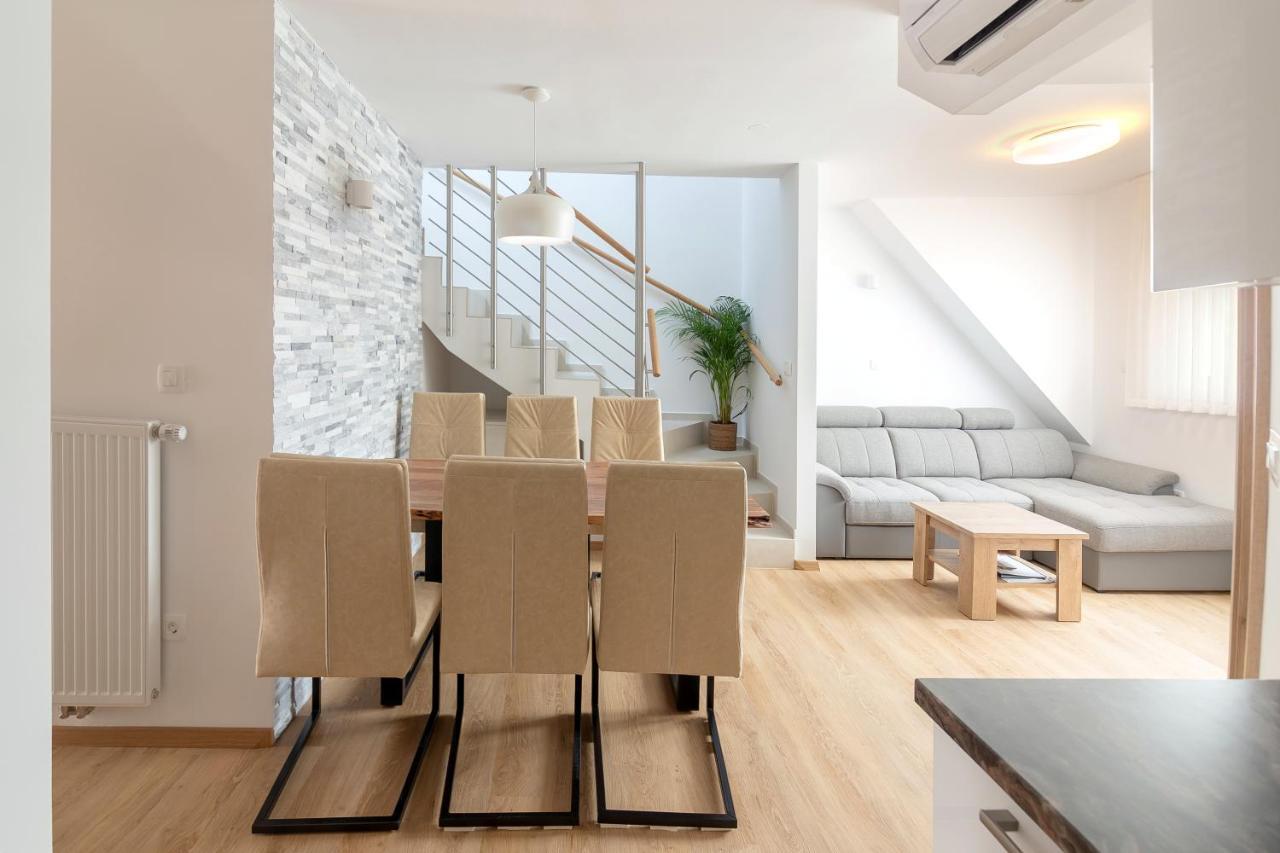 Vila Vita Apartments 克拉尼斯卡戈拉 外观 照片