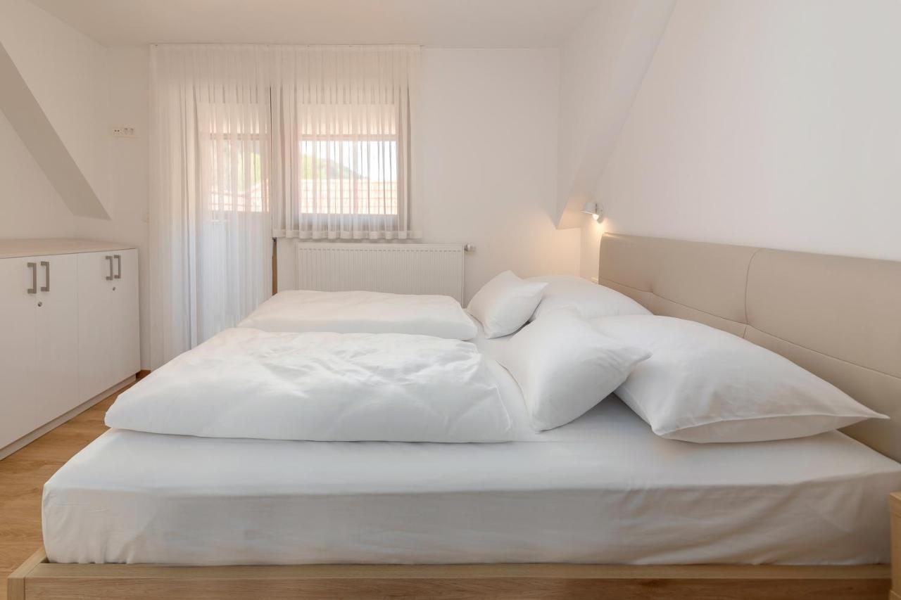 Vila Vita Apartments 克拉尼斯卡戈拉 外观 照片